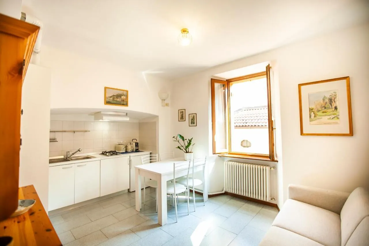 Renzo E Lucia Apartment Carate Urio Italy