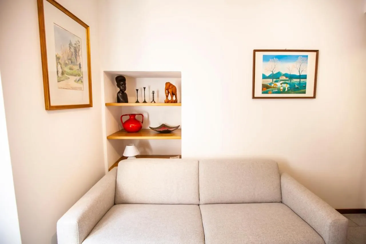 Renzo E Lucia Apartment Carate Urio